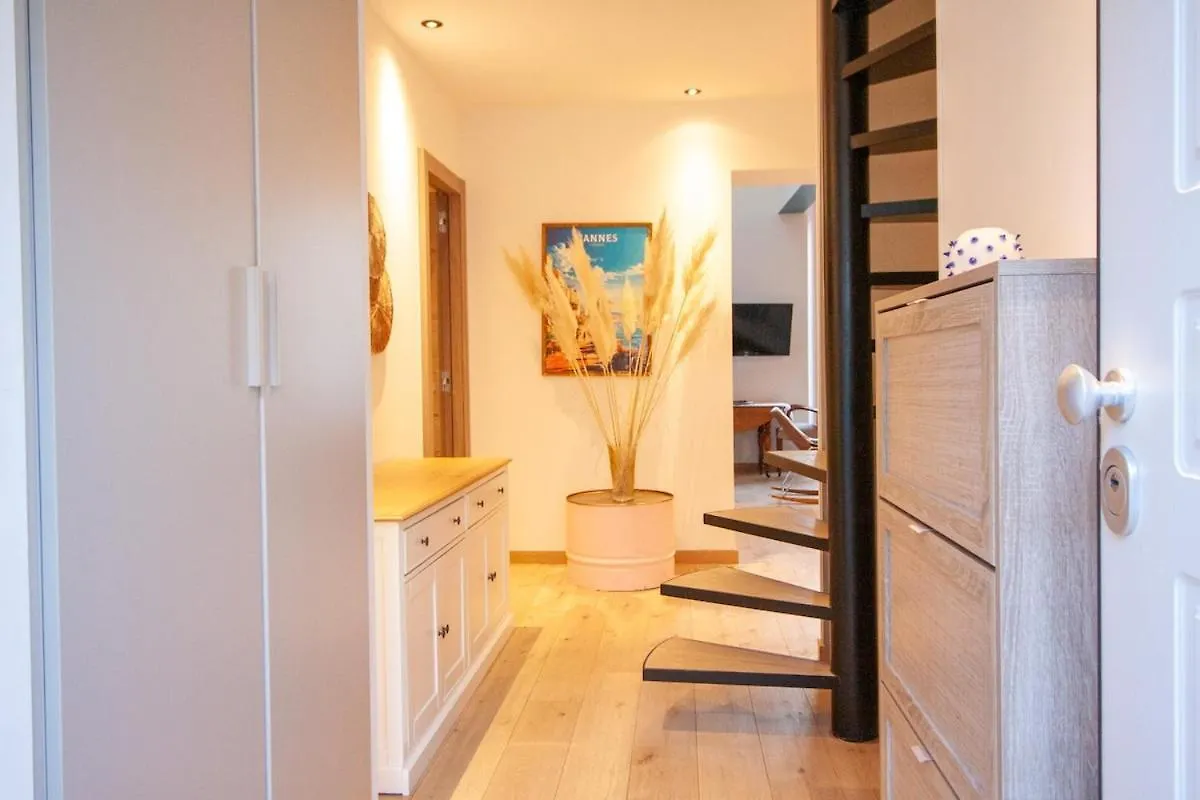 Stylish & Spacious 2-Bed Duplex In Cannes Apartment