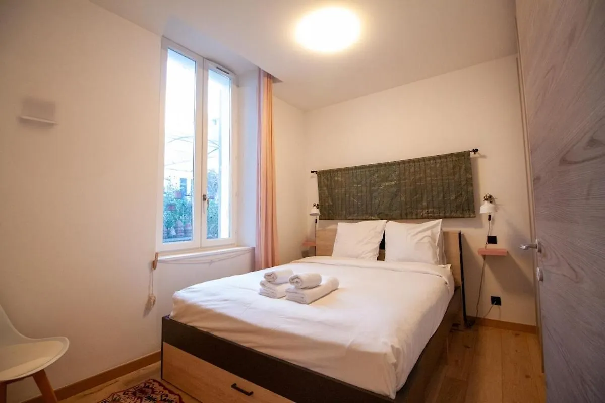 Apartment Stylish & Spacious 2-Bed Duplex In Cannes