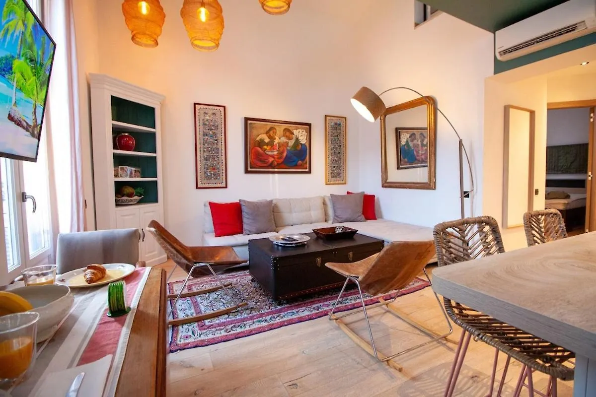 Stylish & Spacious 2-Bed Duplex In Cannes location